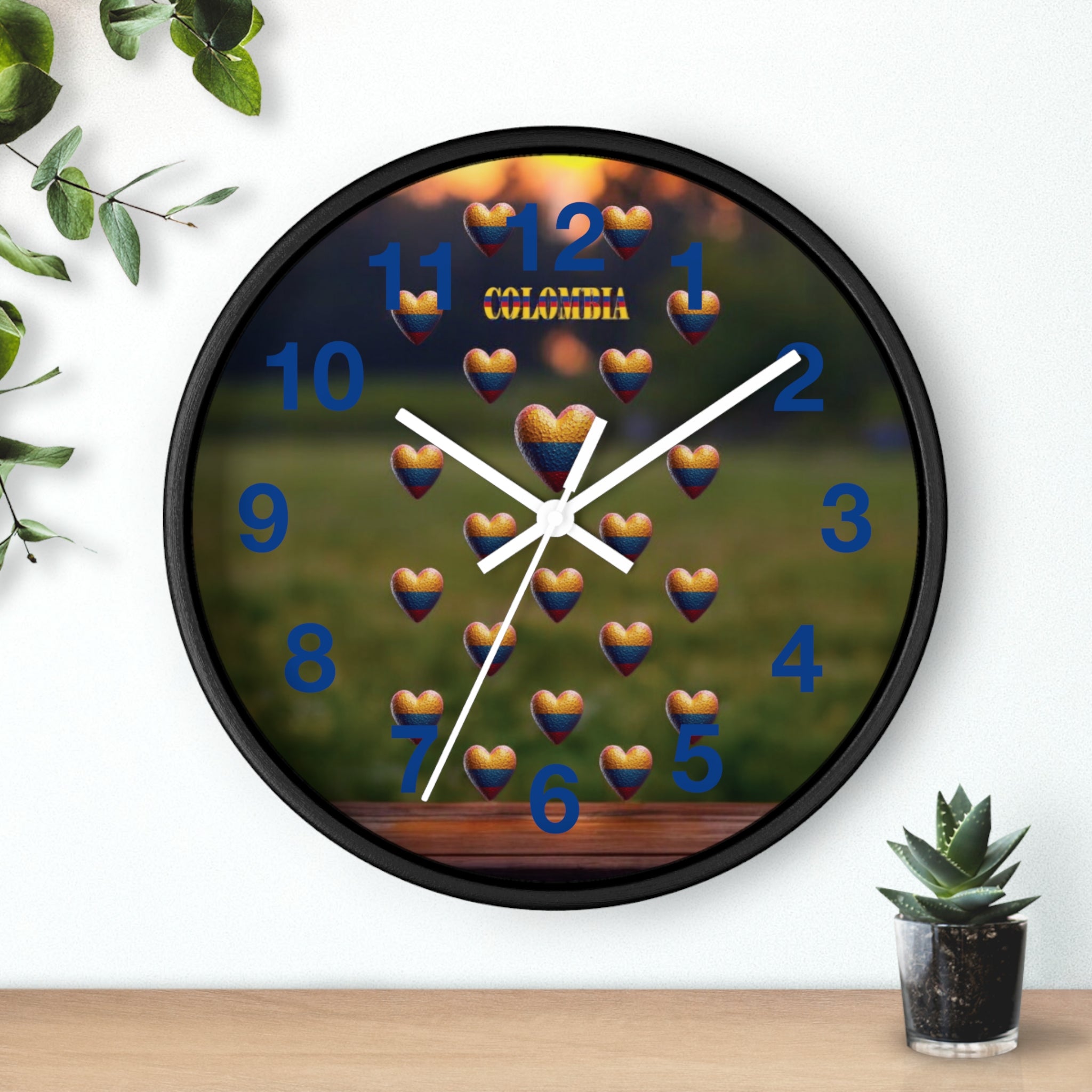 Reloj de pared con diseño colombiano