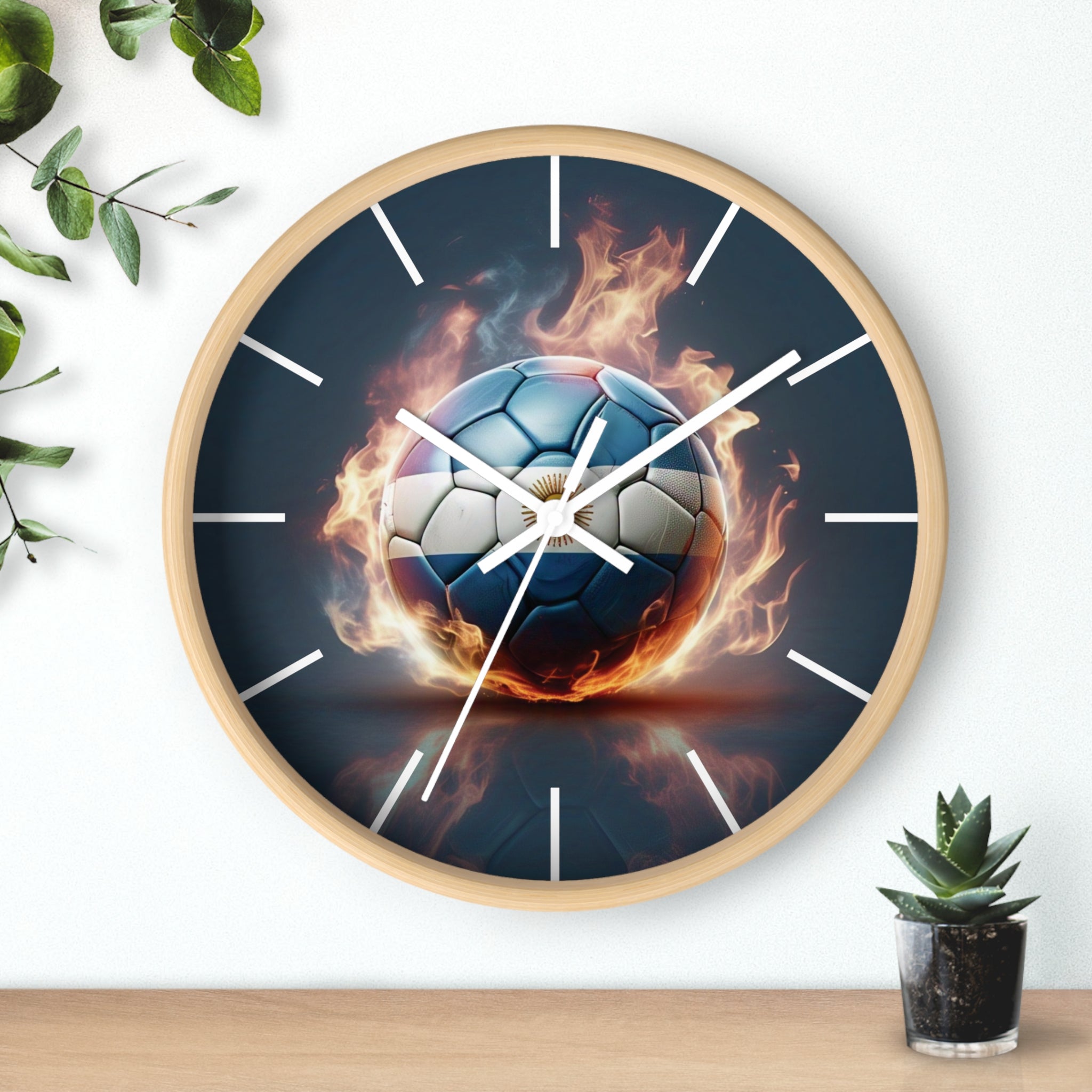 Reloj de pared con diseño de balón de fútbol en llamas: regalo perfecto para los amantes del deporte. Reloj de diseño dinámico con diseño de balón de fútbol en llamas.