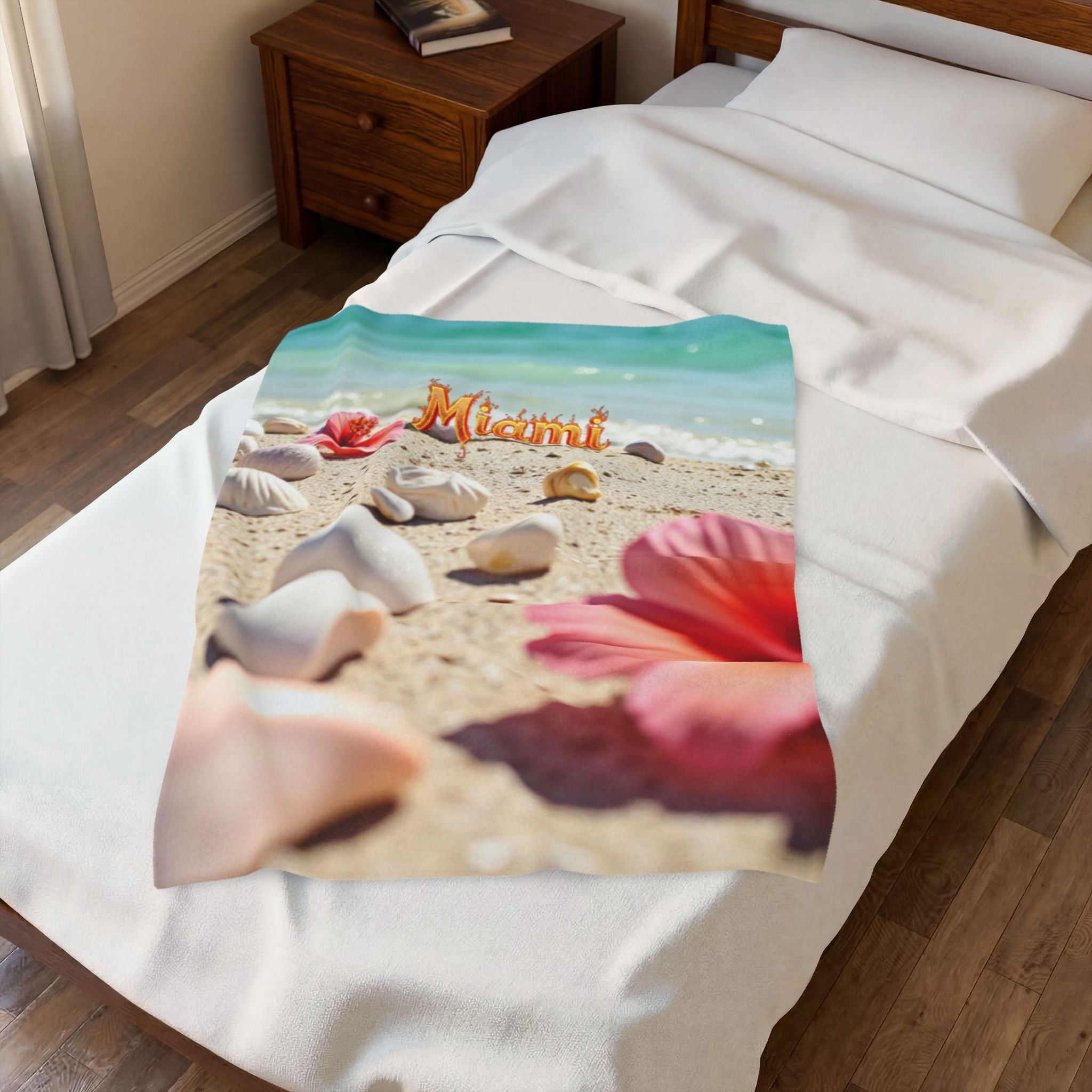 "Miami Playa" Blanket — Shells and Hibiscus, Cozy Tropical Decor for Relaxation