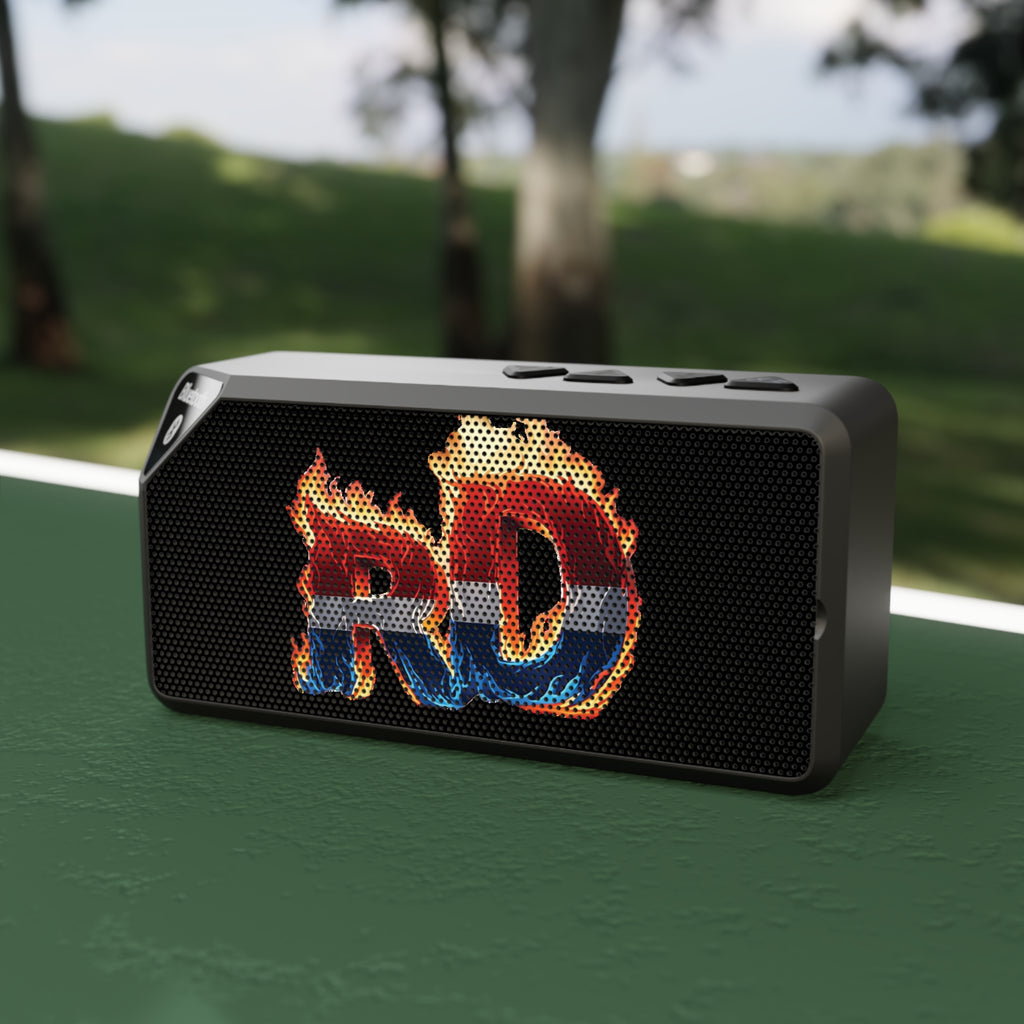 Altavoz Bluetooth de diseño personalizado dominicano: sonido portátil para amantes de la música