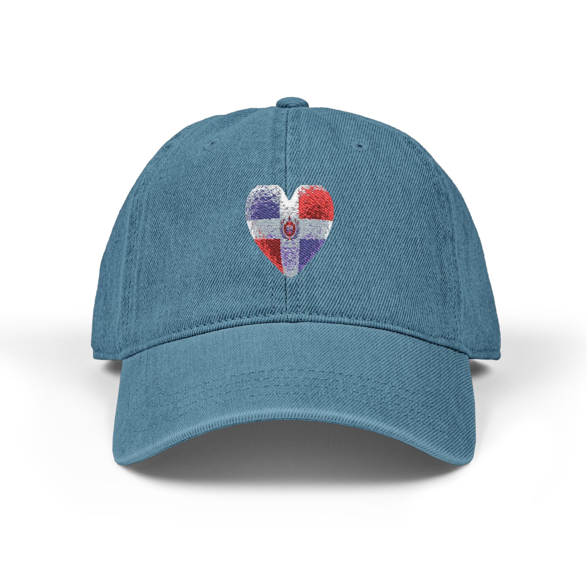 Hermosa gorra con corazón bordado con los colores de la bandera de República Dominicana: