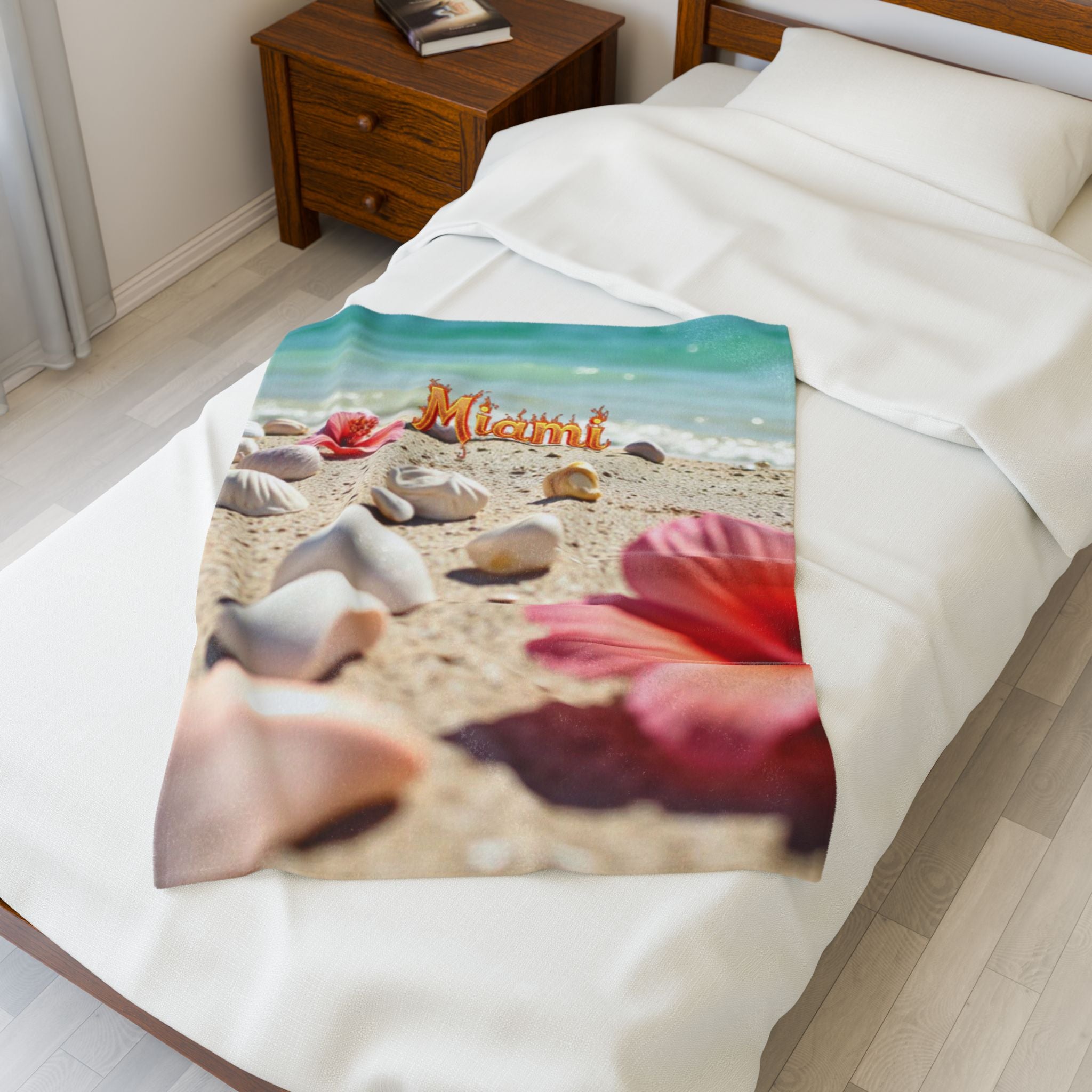 Miami Beach Velveteen Plush Blanket - Cozy Tropical Decor for Relaxation