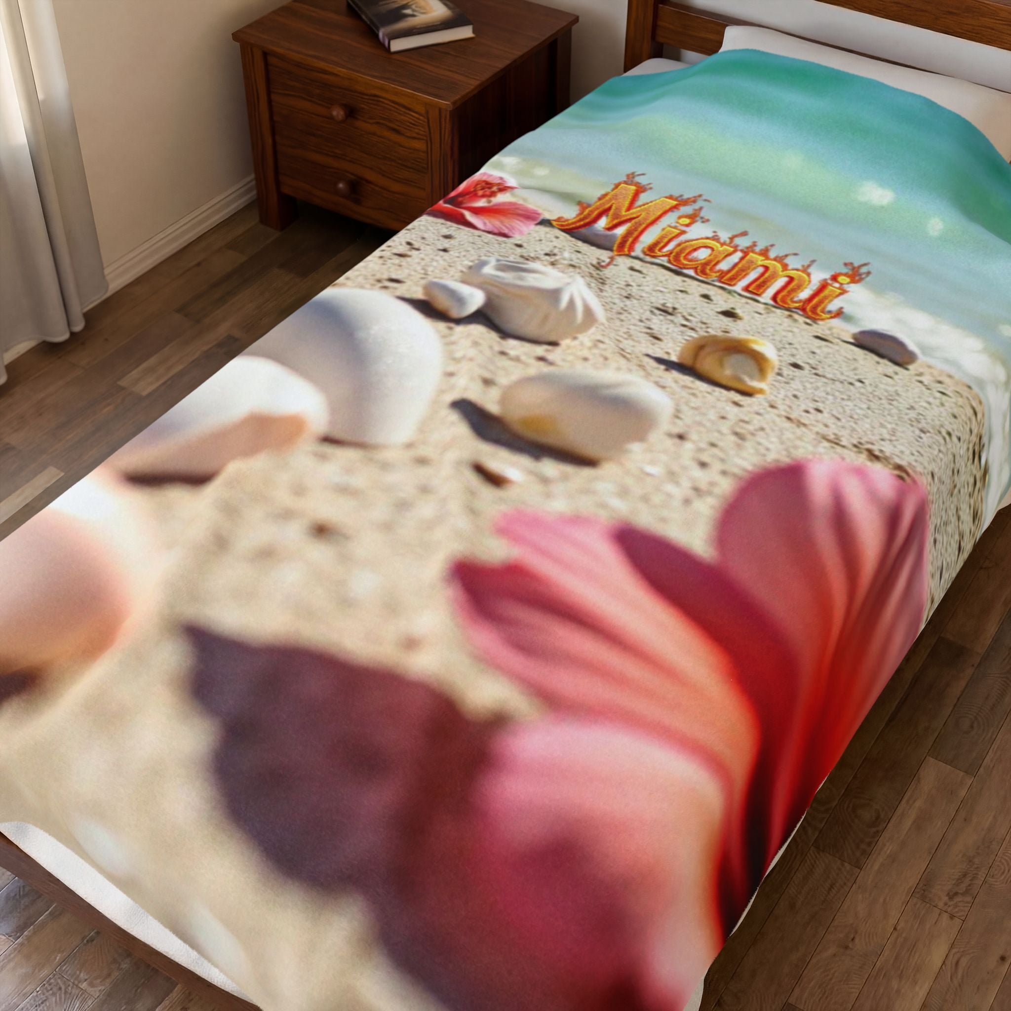 "Miami Playa" Blanket — Shells and Hibiscus, Cozy Tropical Decor for Relaxation