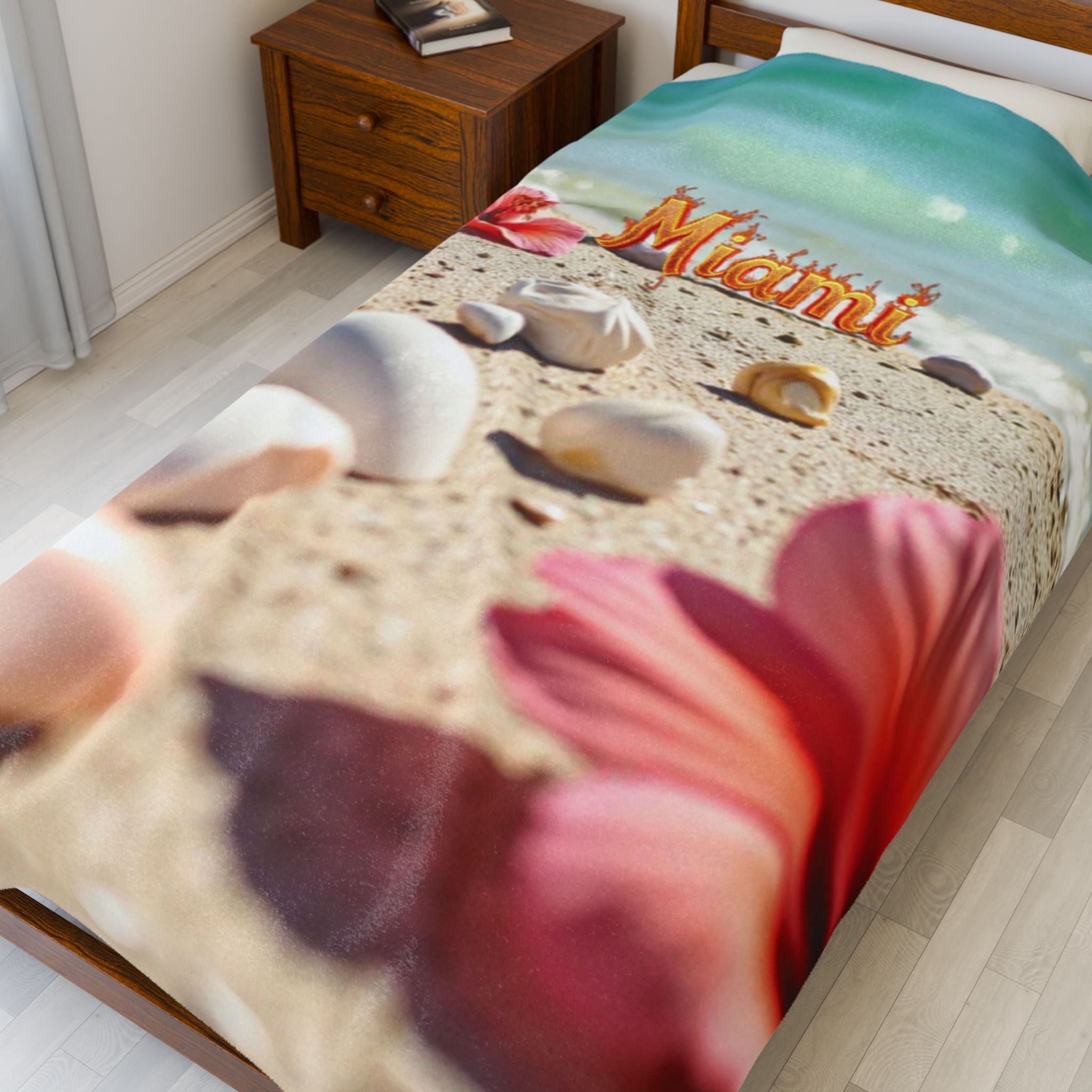 Miami Beach Velveteen Plush Blanket - Cozy Tropical Decor for Relaxation