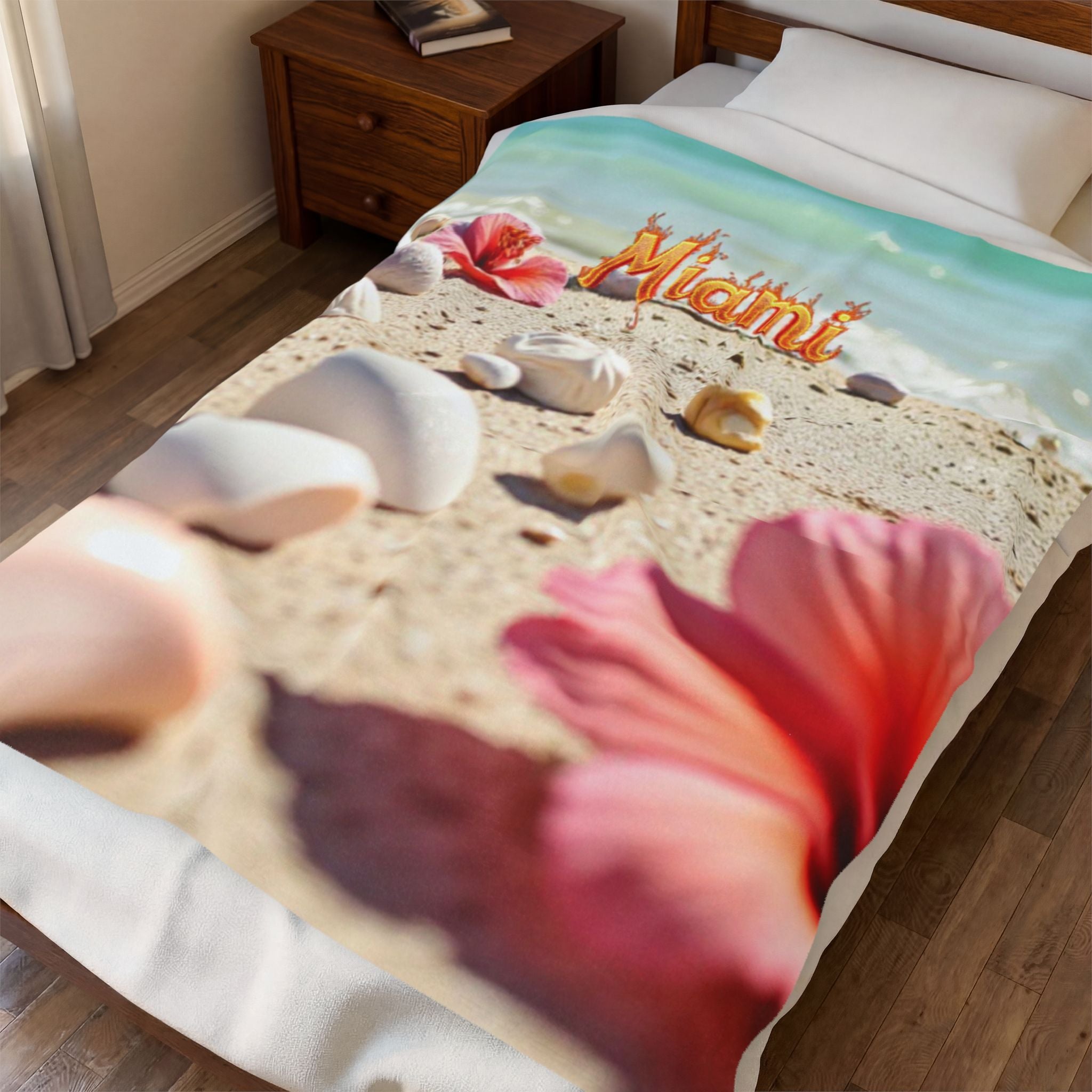 "Miami Playa" Blanket — Shells and Hibiscus, Cozy Tropical Decor for Relaxation