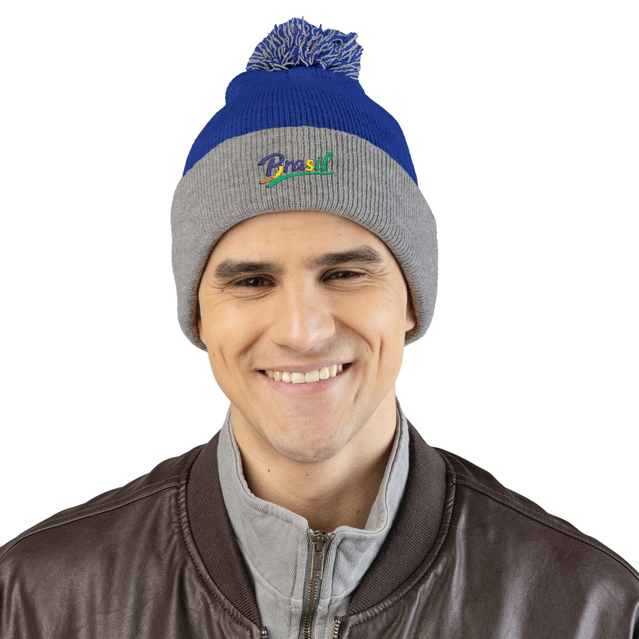 Gorro bordado com pompom