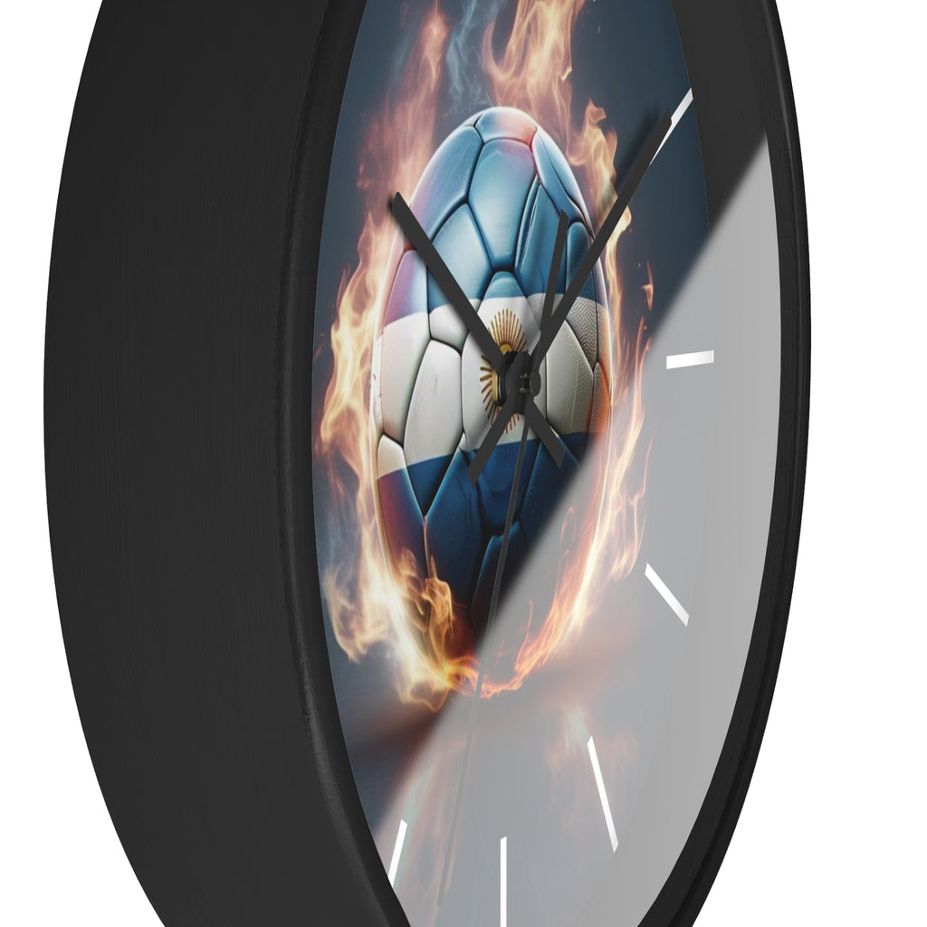 Reloj de pared con diseño de balón de fútbol en llamas: regalo perfecto para los amantes del deporte. Reloj de diseño dinámico con diseño de balón de fútbol en llamas.