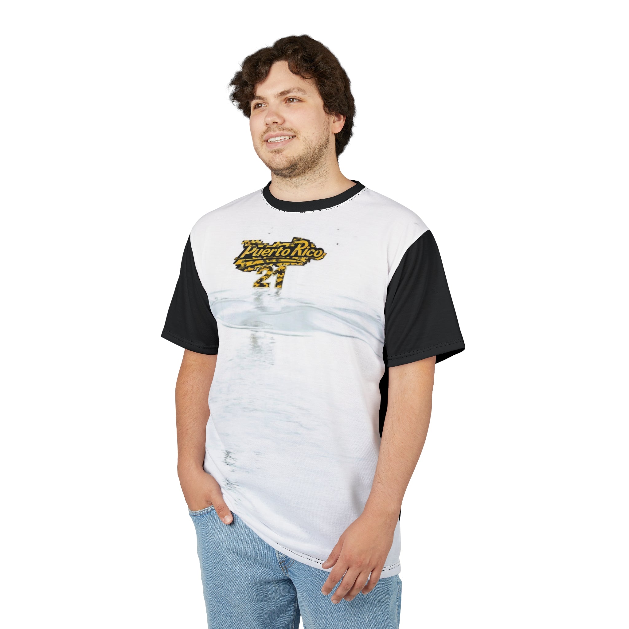 Camiseta vintage puertorriqueña con corte y costura: estilo relajado con aire oceánico