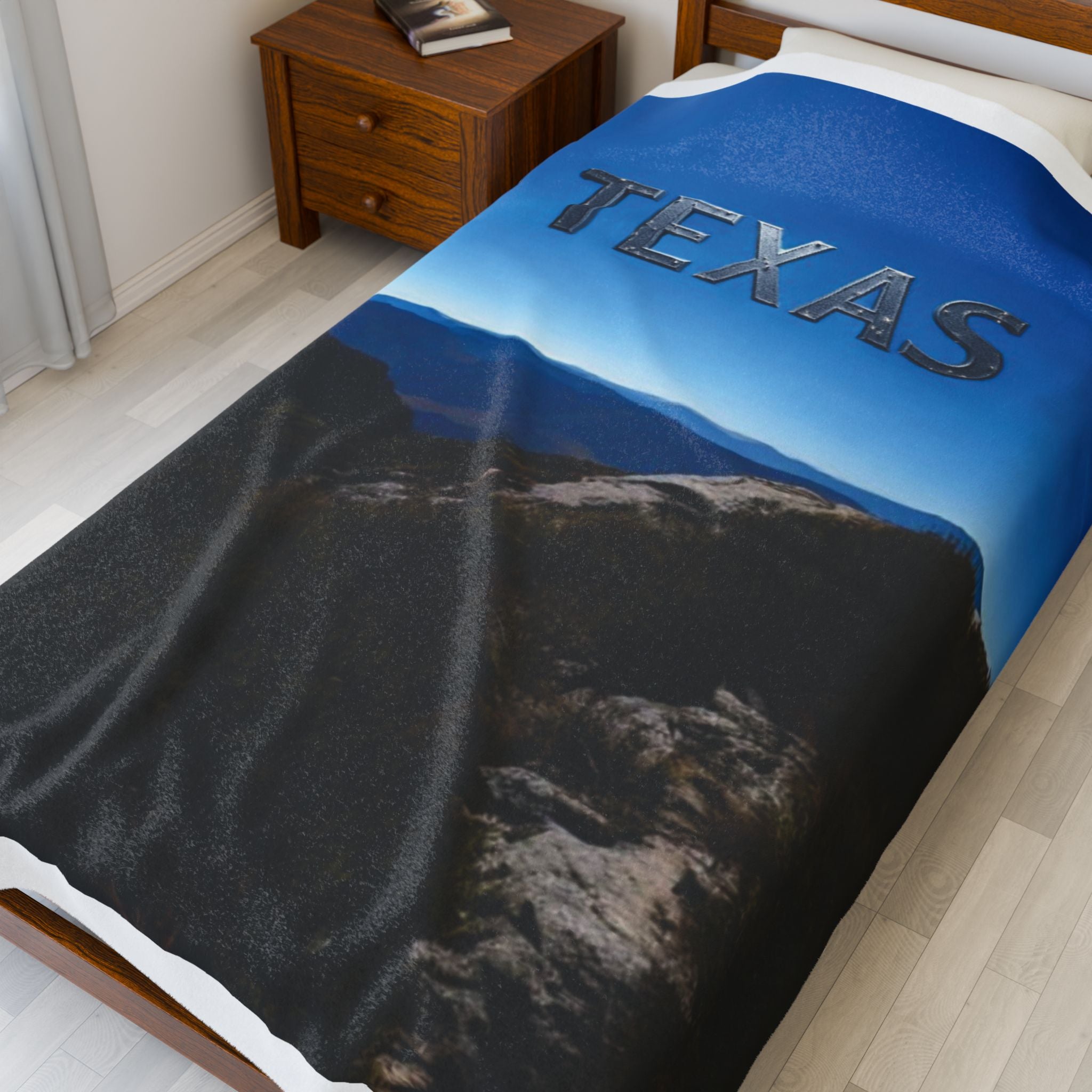Texas Velveteen Plush Blanket, Cozy Throw for Home Decor, Perfect Gift for Texas Lovers, Travel Souvenir, Warm and Soft