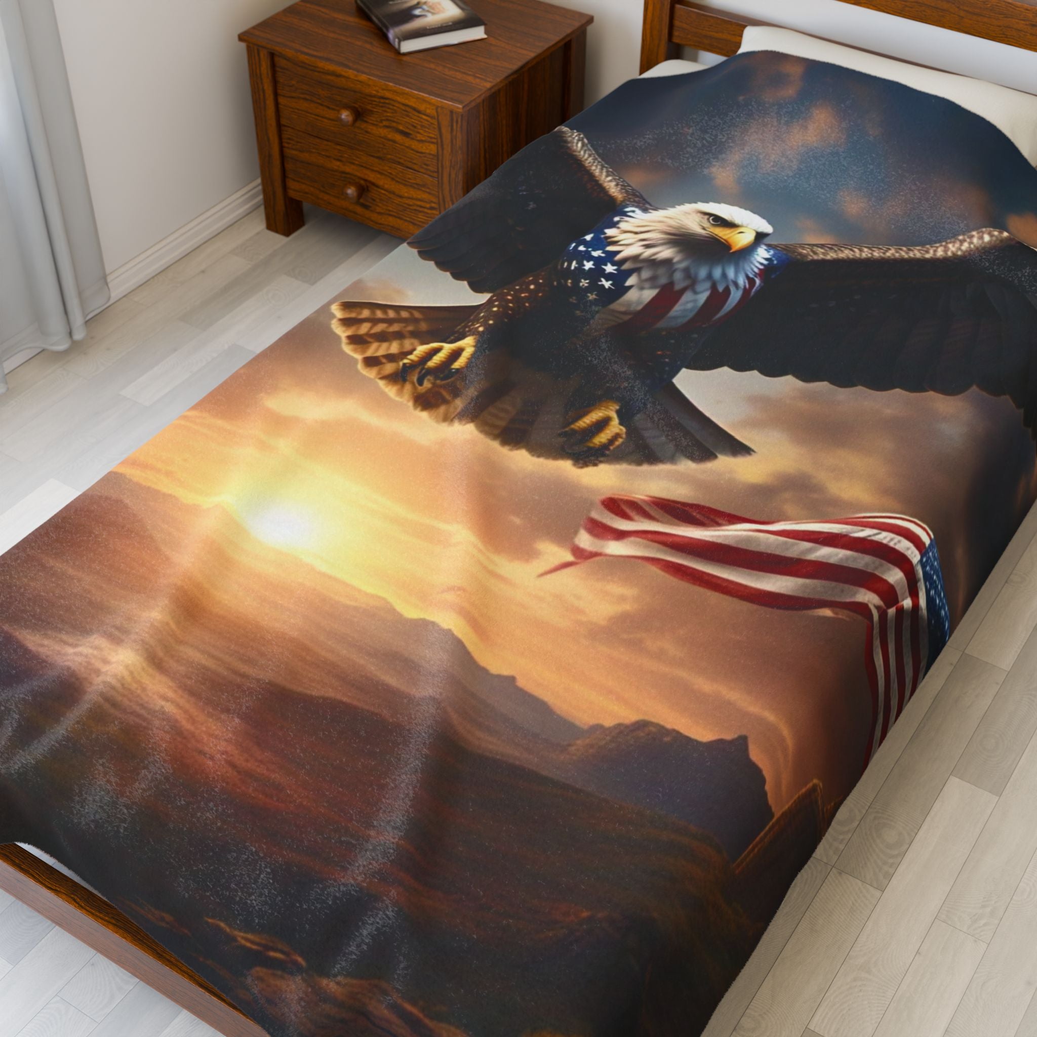 Patriotic Eagle Velveteen Plush Blanket for Cozy Comfort