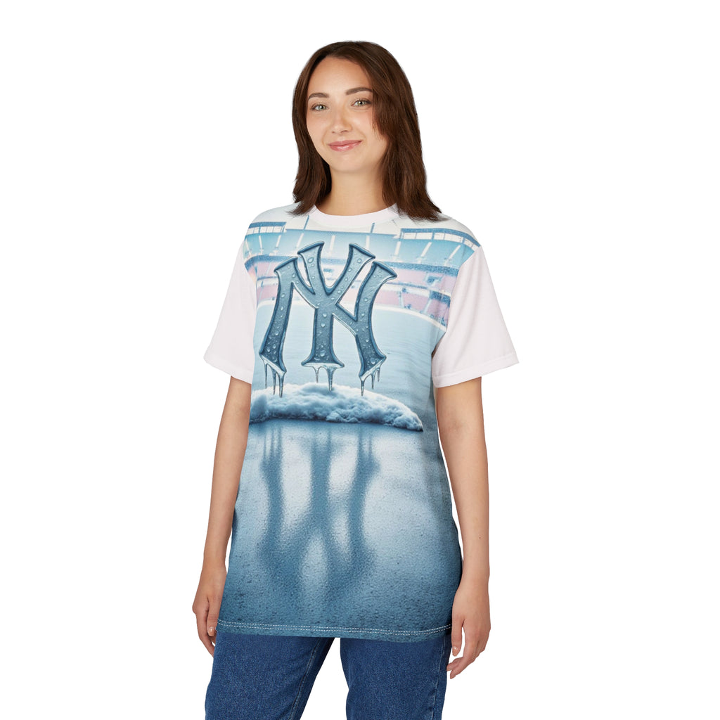 Unisex NY Ice Design Winter T-Shirt, perfect as a Christmas gift or comfortable casual wear.
