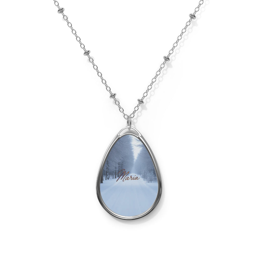 Personalized oval necklace, with the name 'María' Custom Jewelry Gift, Elegant Everyday Wear, Ideal for Birthdays, Anniversaries, Holidays, Meaningful Keepsake