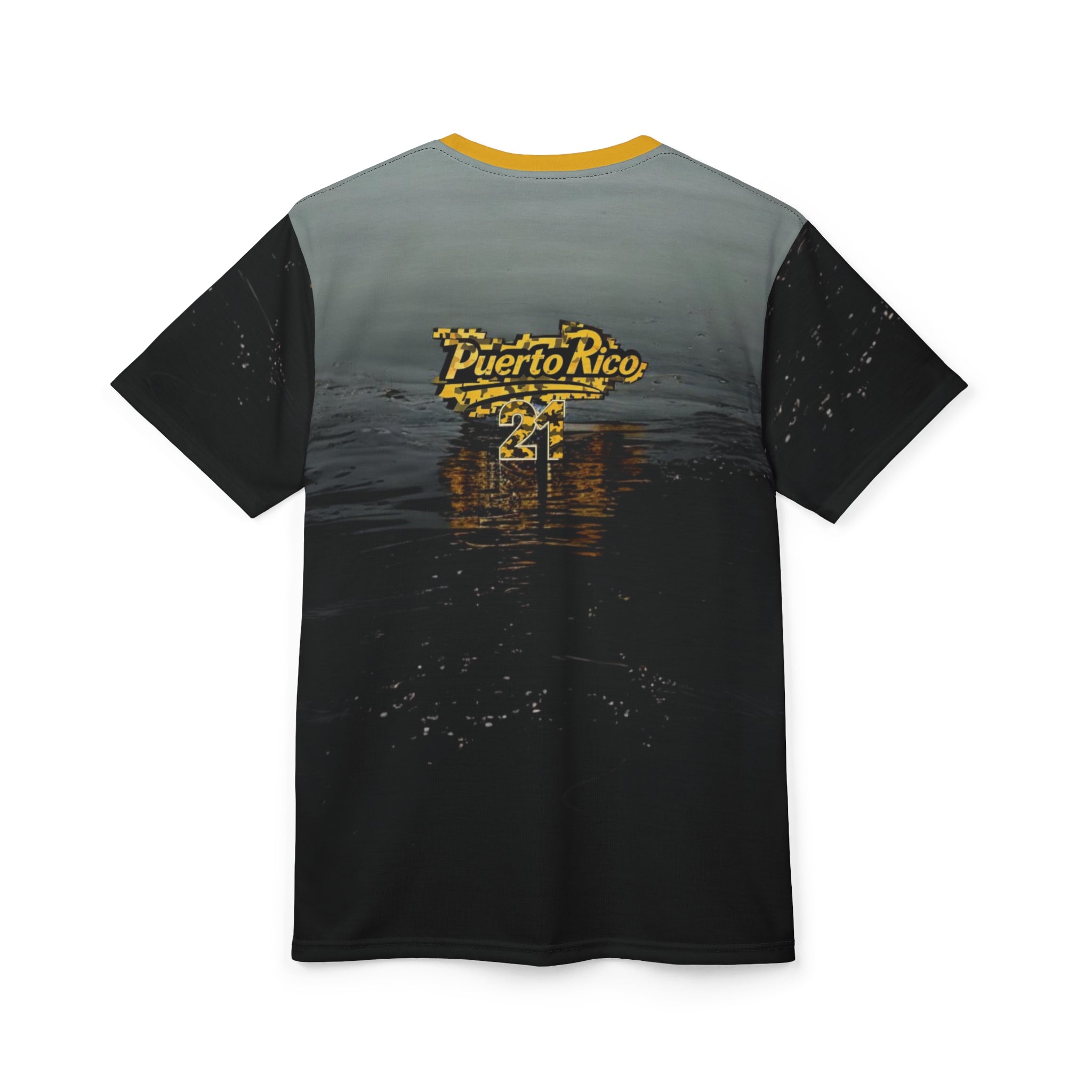 Camiseta unisex con diseño de atardecer de Puerto Rico, ideal para días de playa y celebraciones.